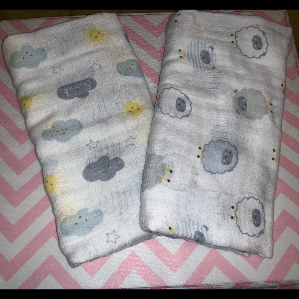 Muslin swaddles